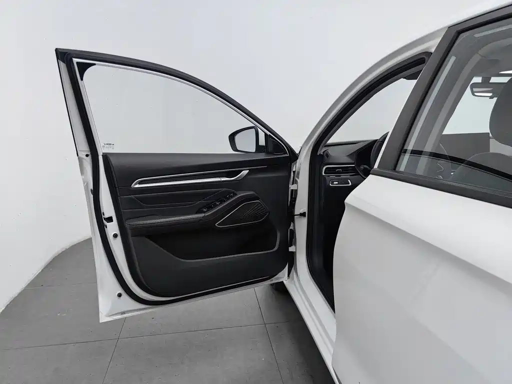 Geely Emgrand — миниатюра 8