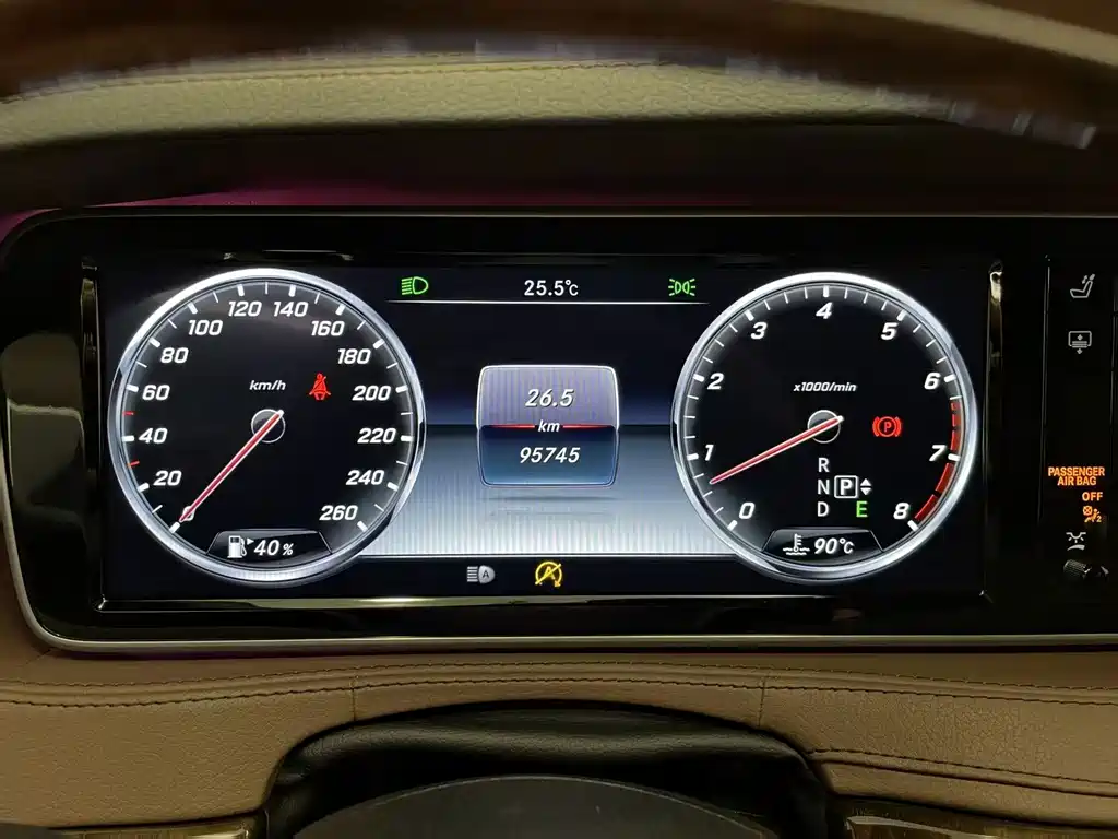 Mercedes-Benz S-Class — миниатюра 13
