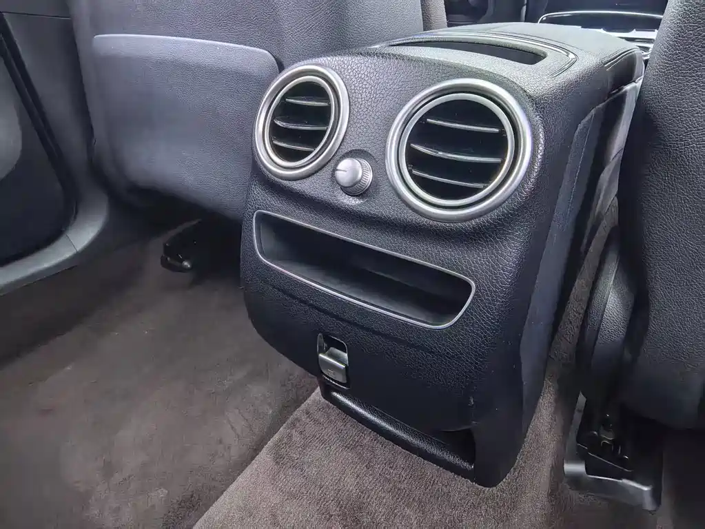 Mercedes-Benz GLC — миниатюра 13