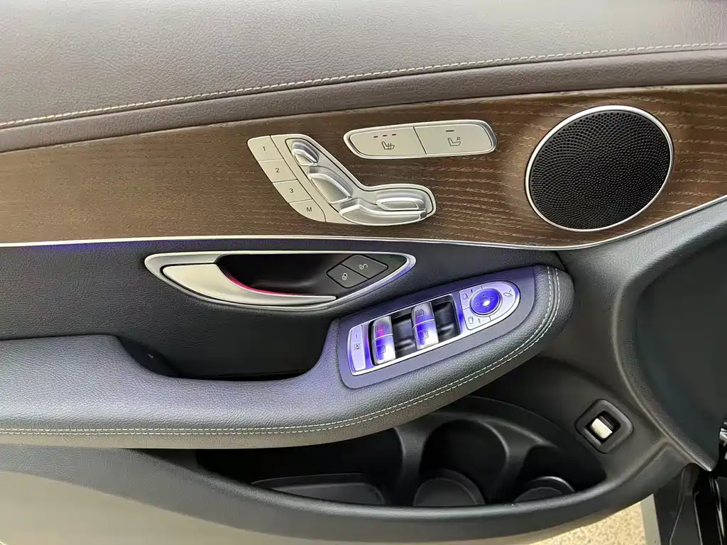 Mercedes-Benz GLC — миниатюра 13