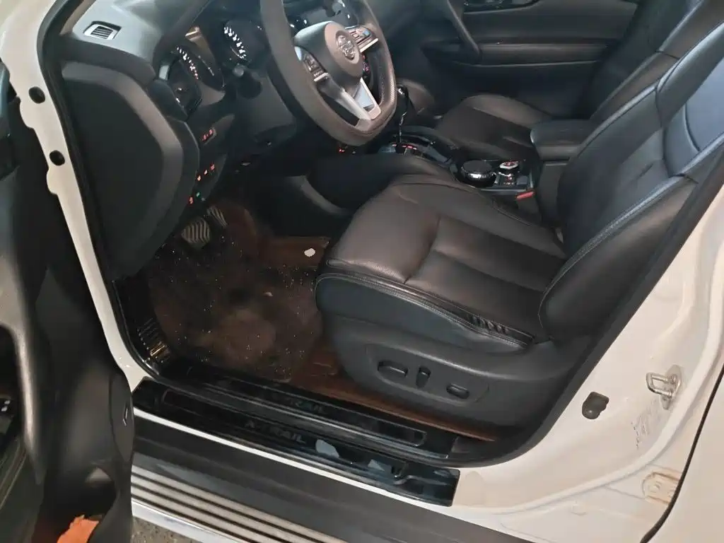 Nissan X-Trail — миниатюра 17