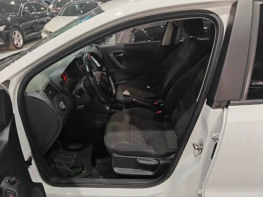 Volkswagen Polo — миниатюра 16