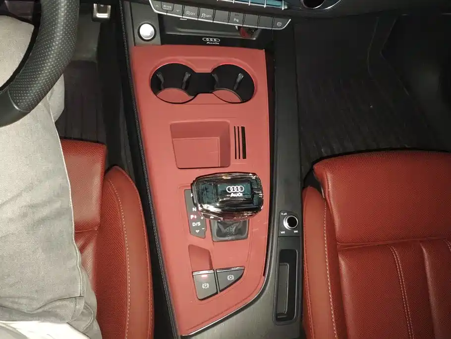 Audi A4L — миниатюра 16