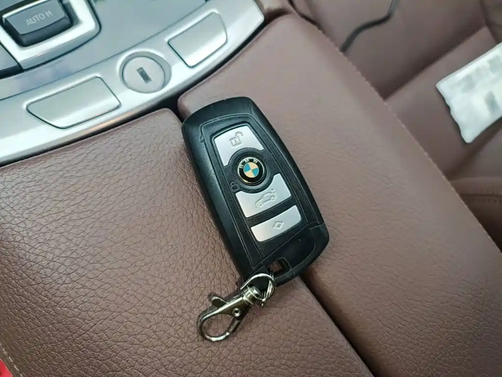 BMW 5 Series GT — миниатюра 9