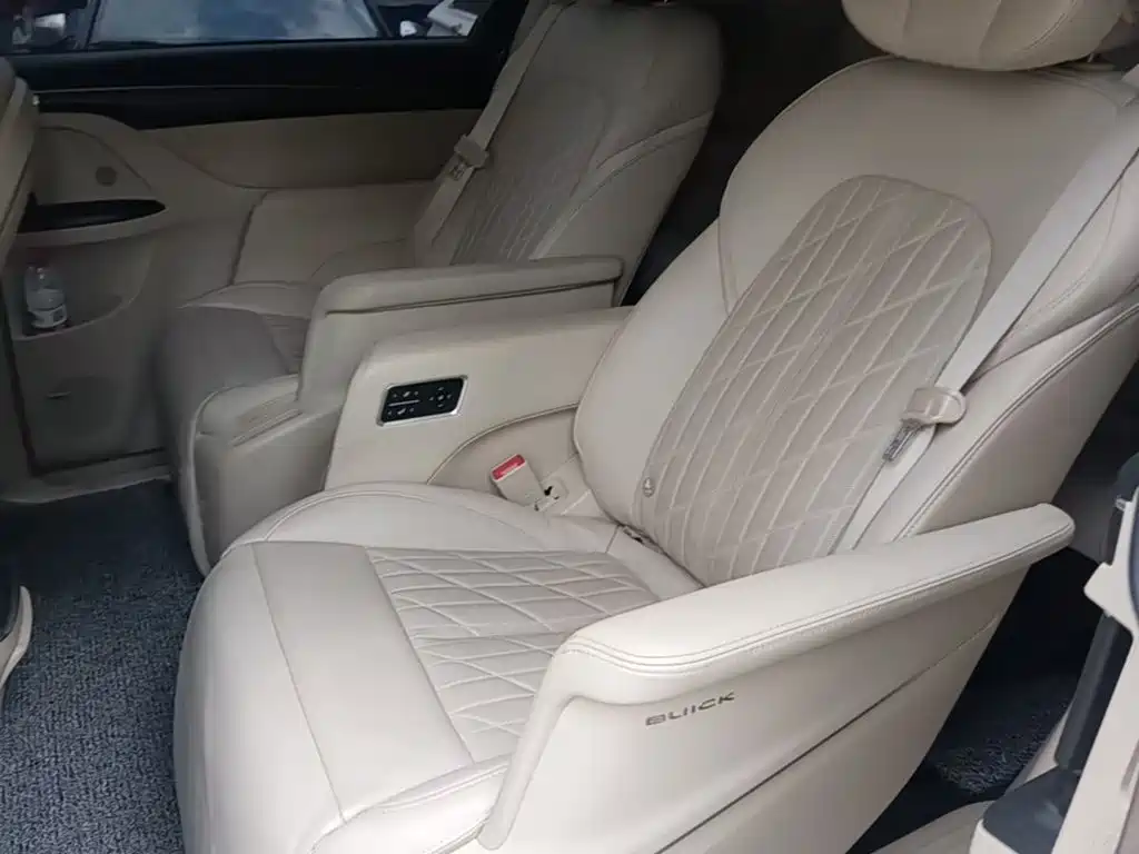 Buick GL8 — миниатюра 17