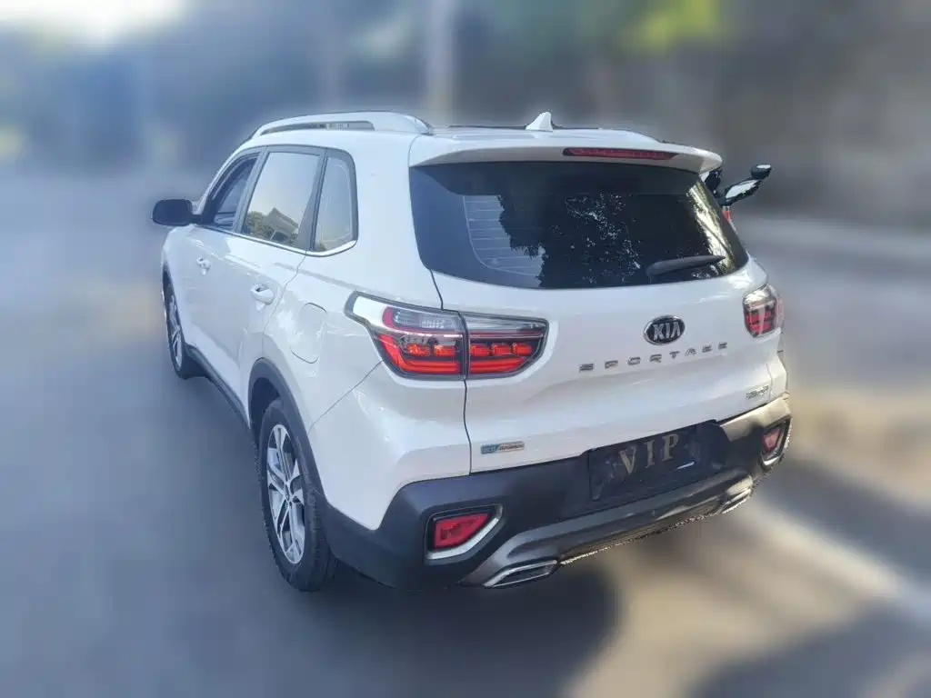 Kia Sportage — миниатюра 25
