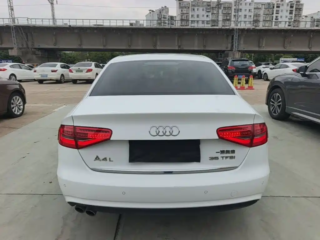 Audi A4L 2013 35 TFSI AT