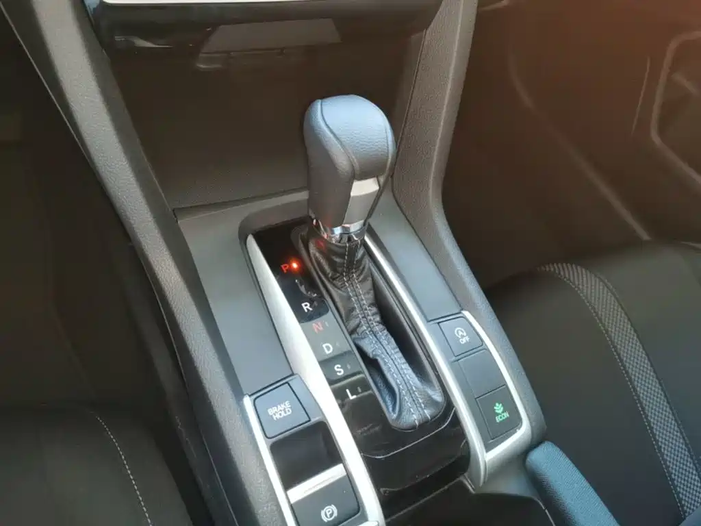 Honda Civic — миниатюра 14