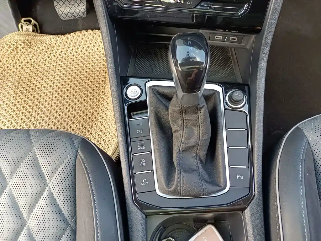 Volkswagen Sagitar — миниатюра 12