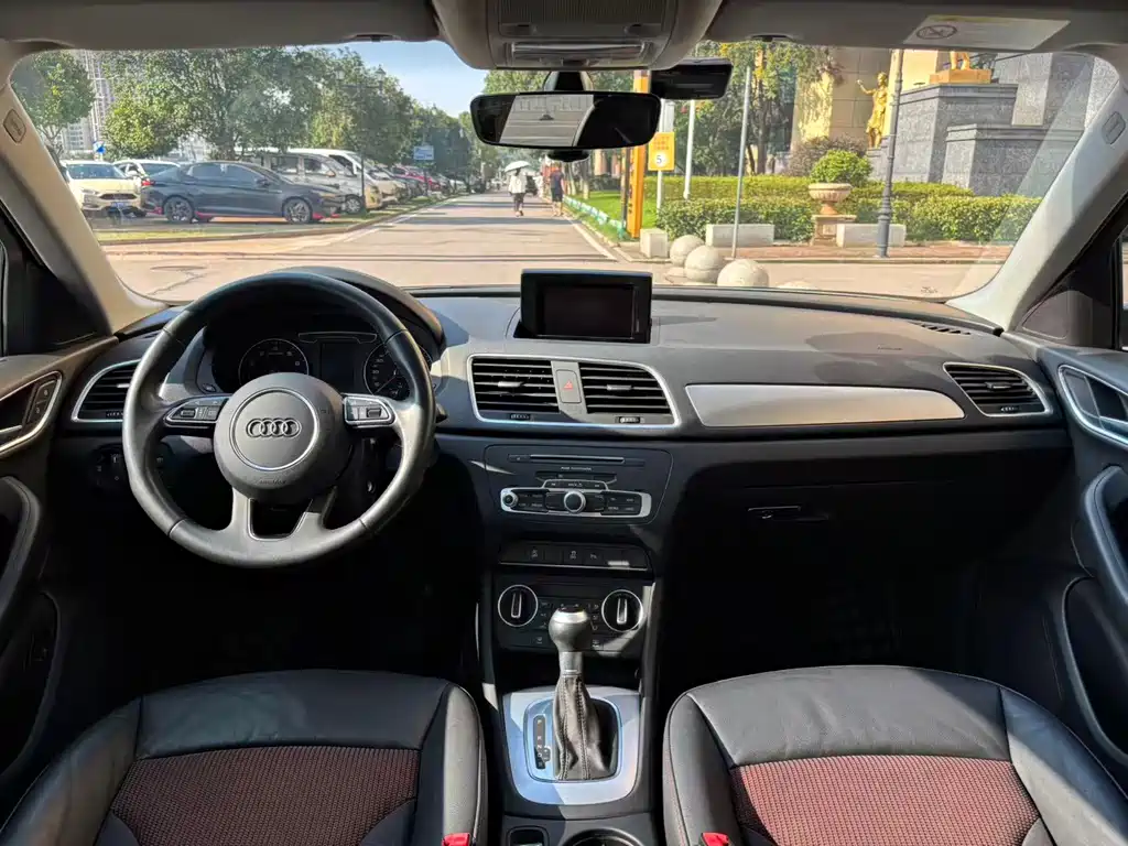 Audi Q3 — миниатюра 6