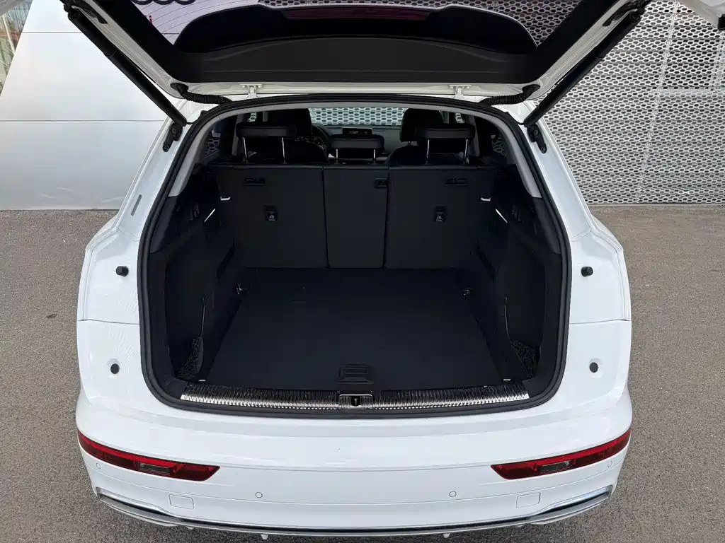 Audi Q5L — миниатюра 6