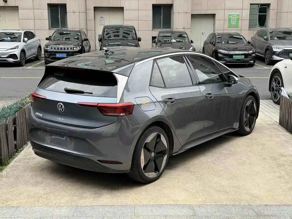 Volkswagen ID.3 — миниатюра 3