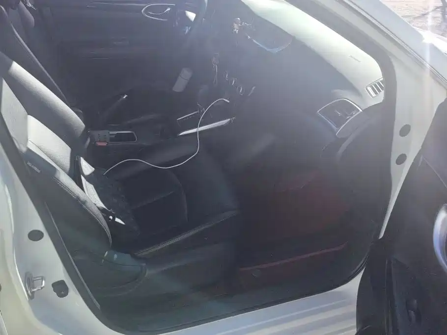 Nissan Sylphy — миниатюра 8