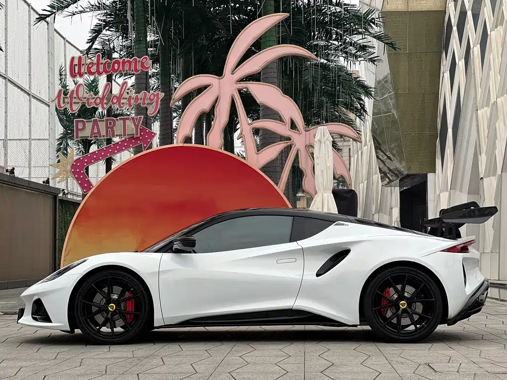 LOTUS SPORTS CAR EMIRA