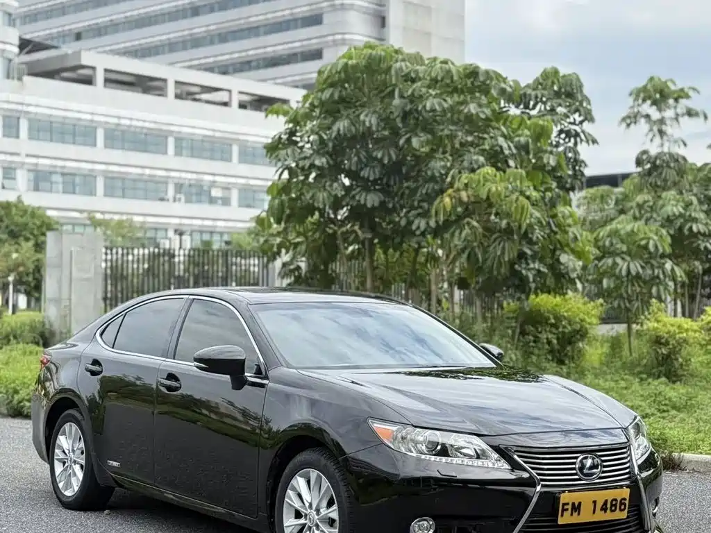 Lexus ES — миниатюра 3