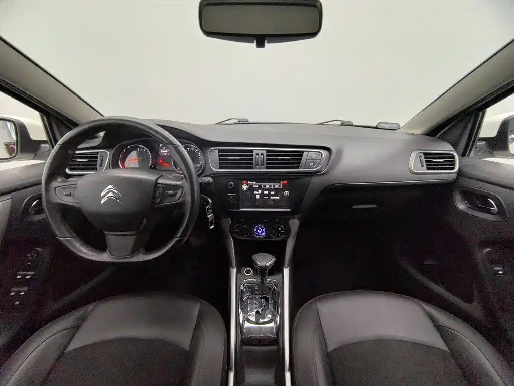 Citroen C3-XR 2015 1.6L AT