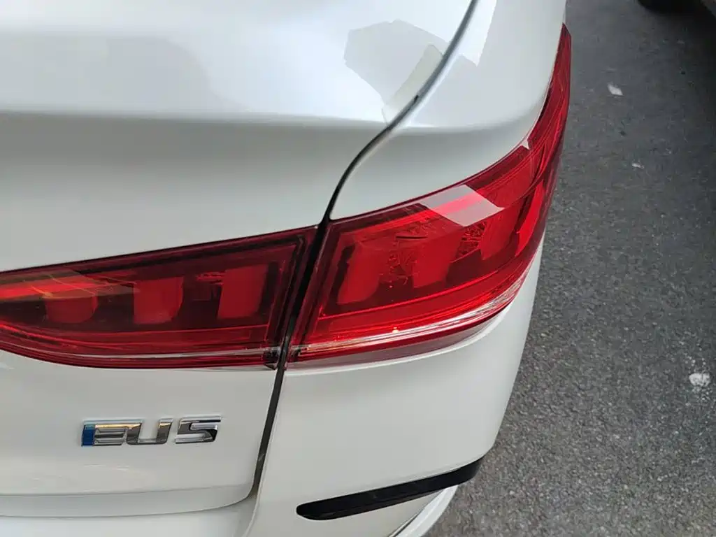 BAIC EU5 — миниатюра 8