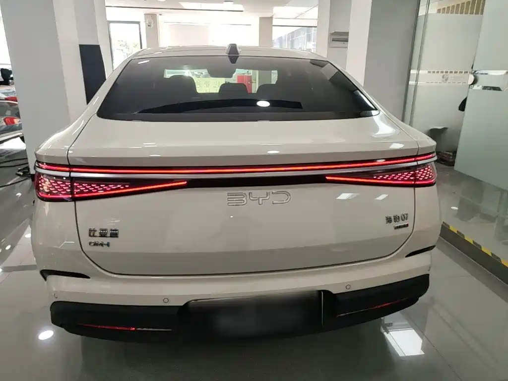 BYD Seal 07 DM-i — миниатюра 6