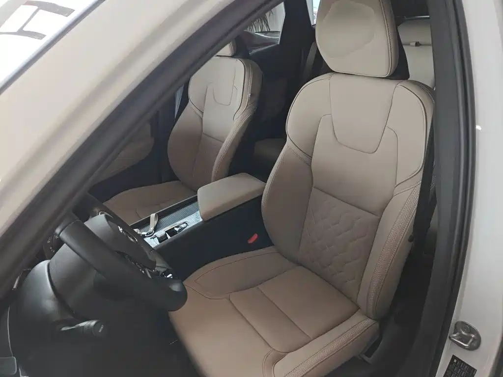 Volvo XC60 — миниатюра 11