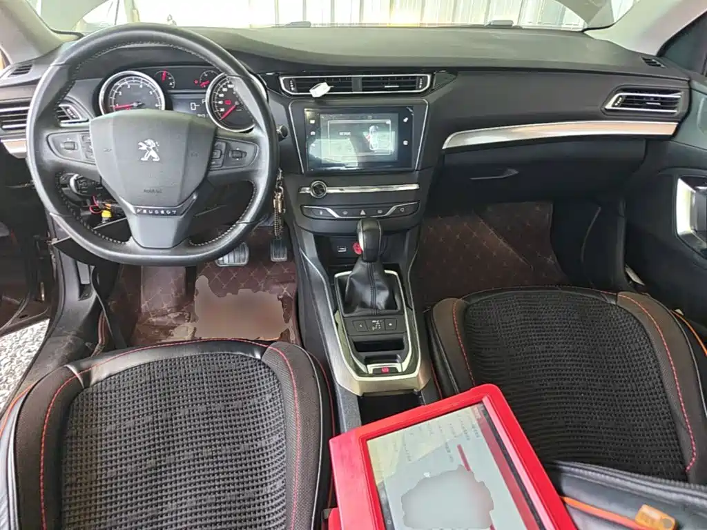 Peugeot 408 — миниатюра 10