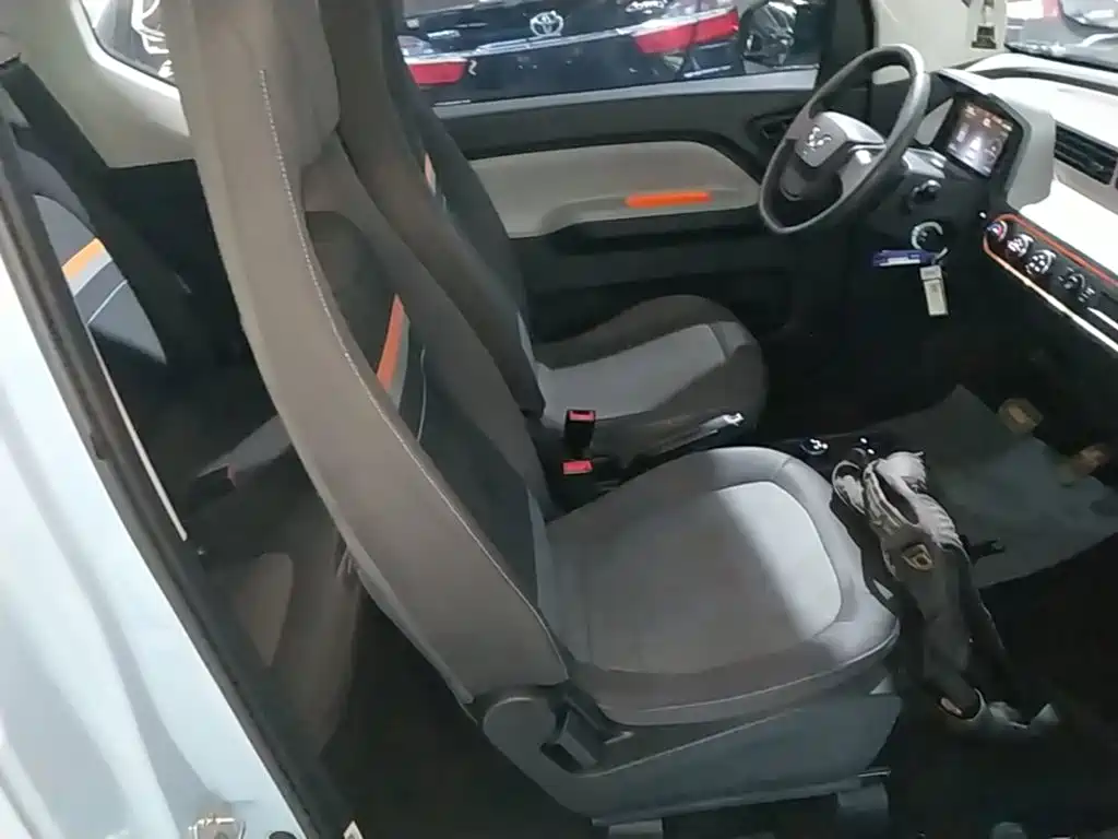 Wuling MINIEV — миниатюра 25