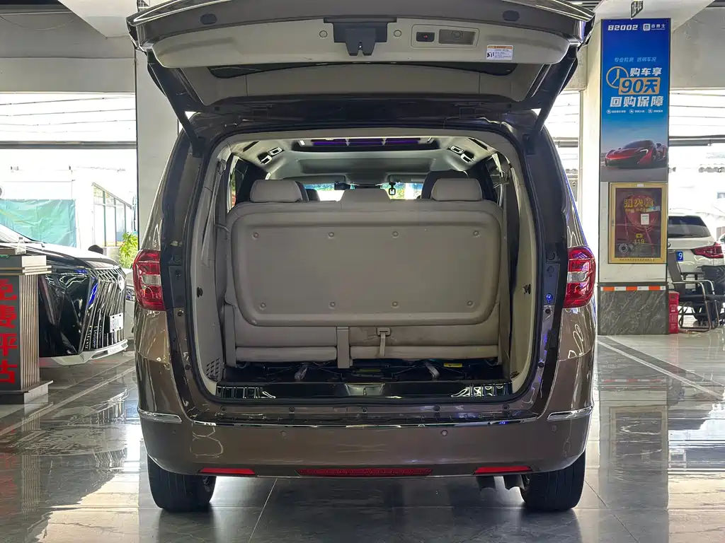Buick GL8 — миниатюра 7