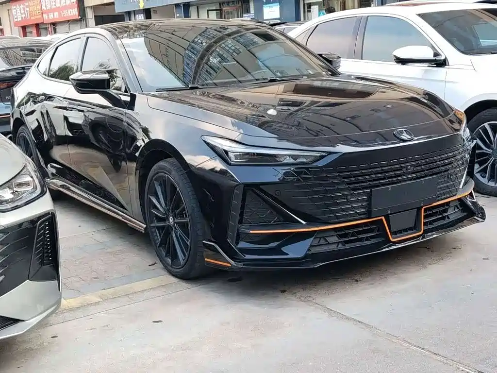 Changan UNI-V — миниатюра 3