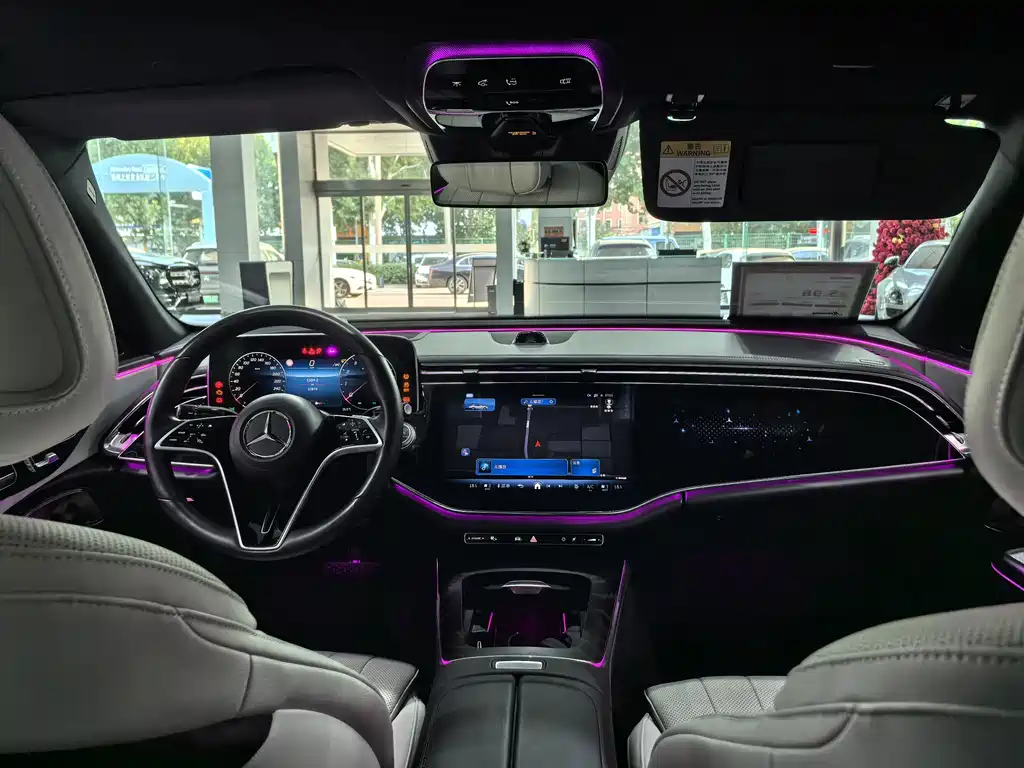 Mercedes-Benz E-Class — миниатюра 16