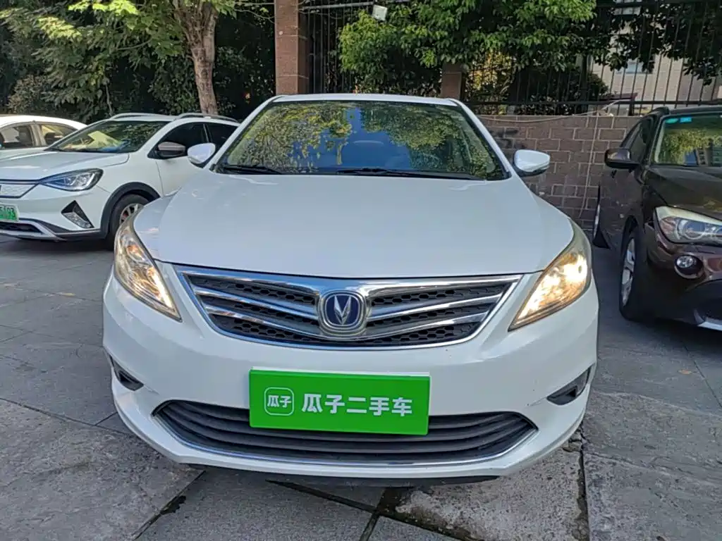 Changan Eado — миниатюра 3