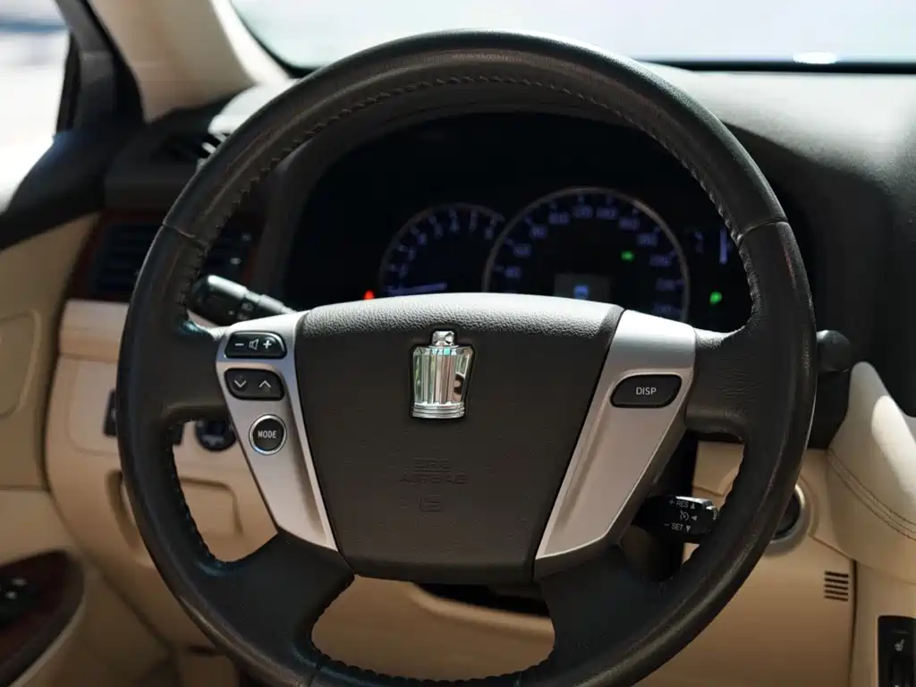 Toyota Crown 2012 2.5L Royal