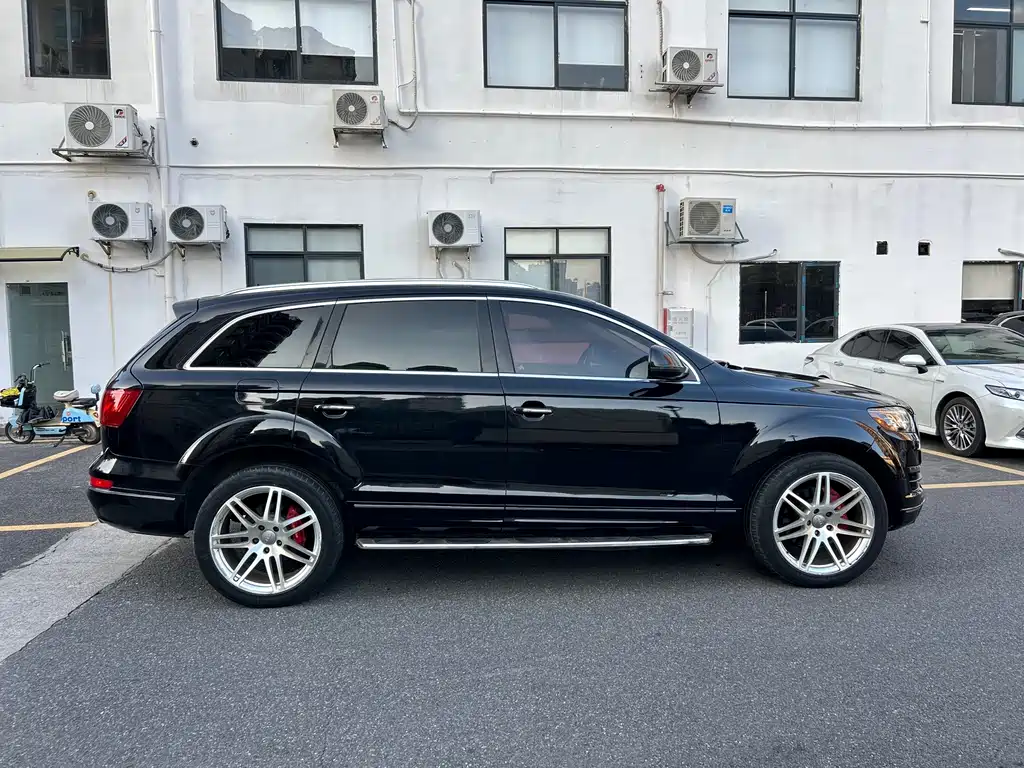 Audi Q7 — миниатюра 8