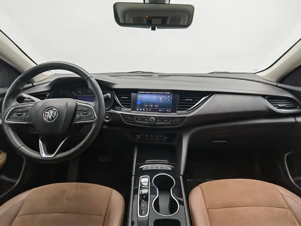 Buick Regal — миниатюра 5
