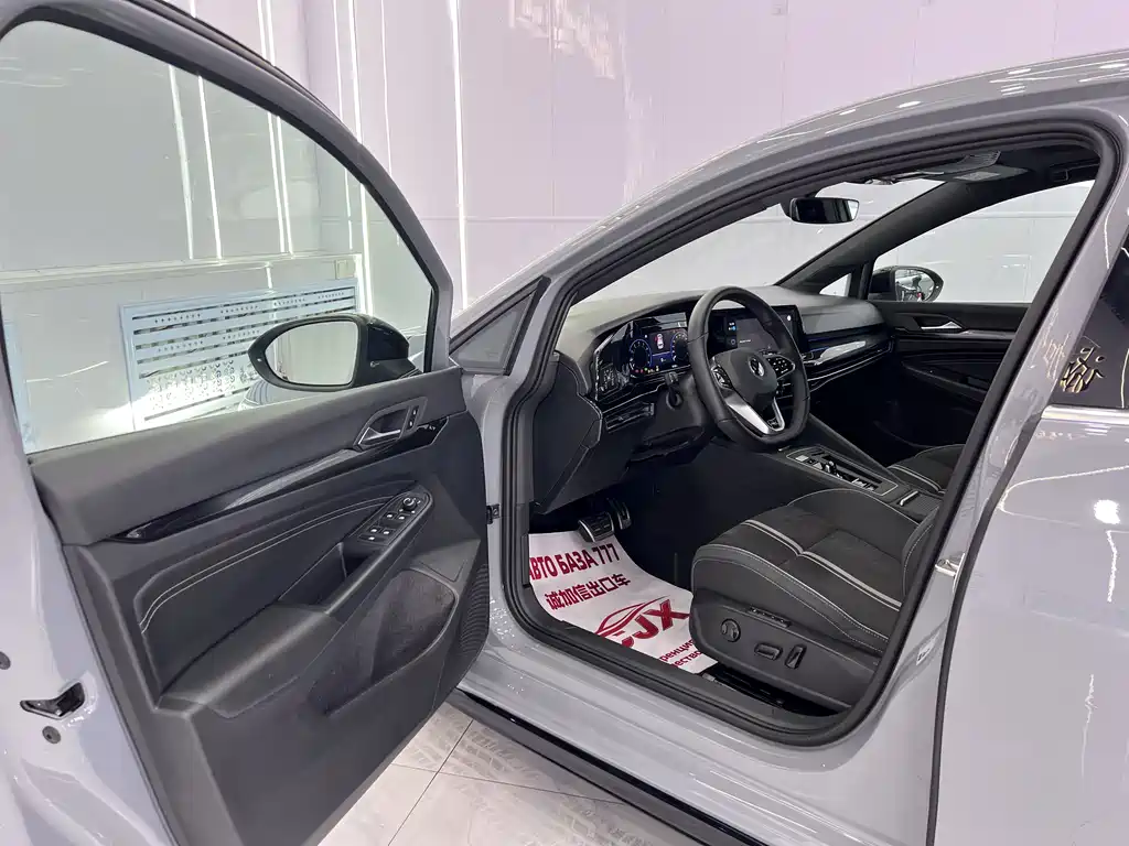 Volkswagen Golf 2023 280TSI DSG R-Line Lite