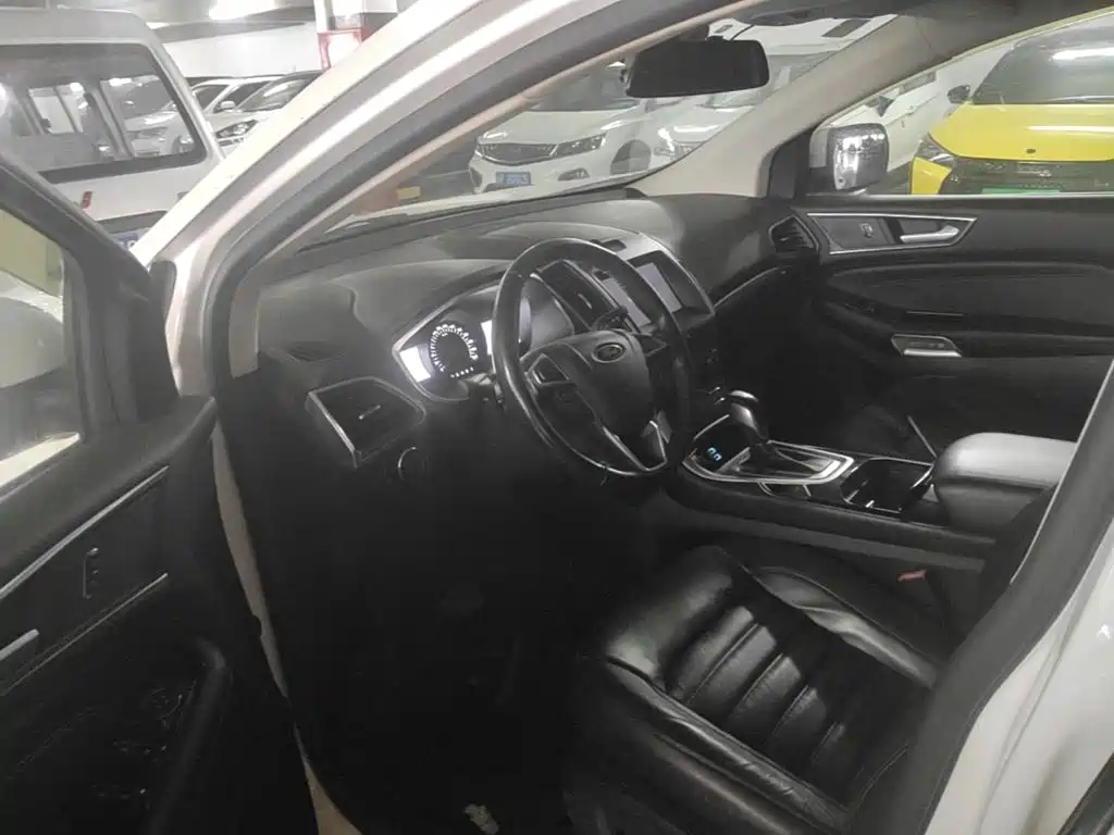 Ford Edge — миниатюра 12