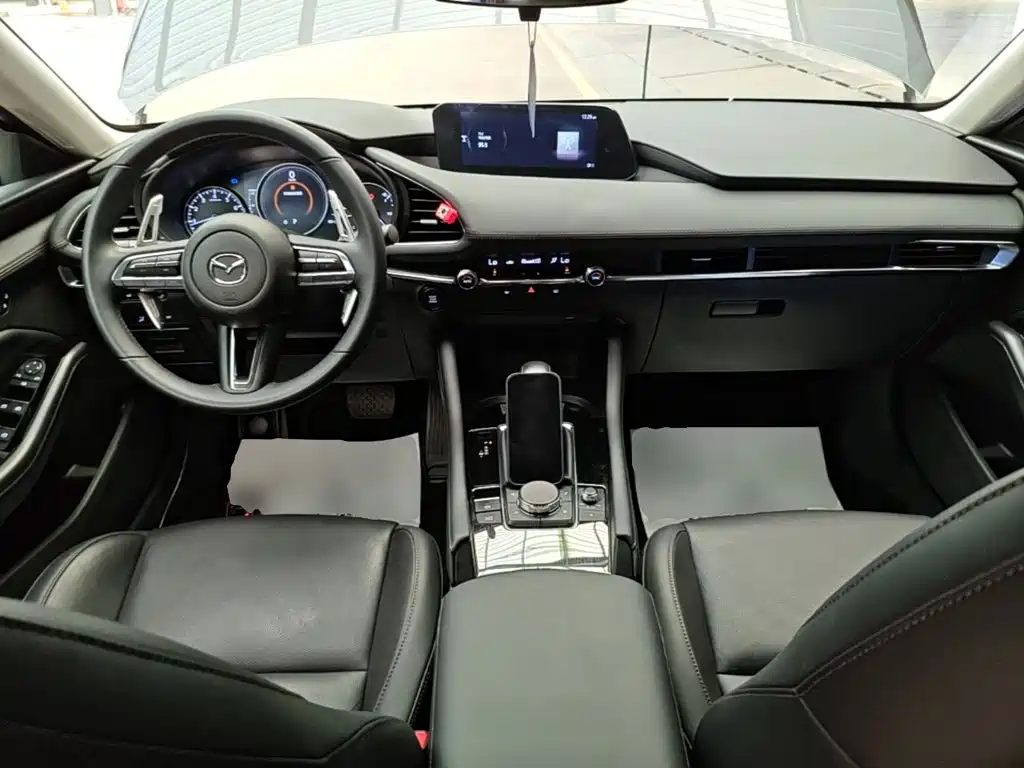 Mazda 3 Axela — миниатюра 10