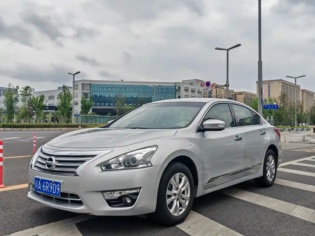 Купить Nissan Teana