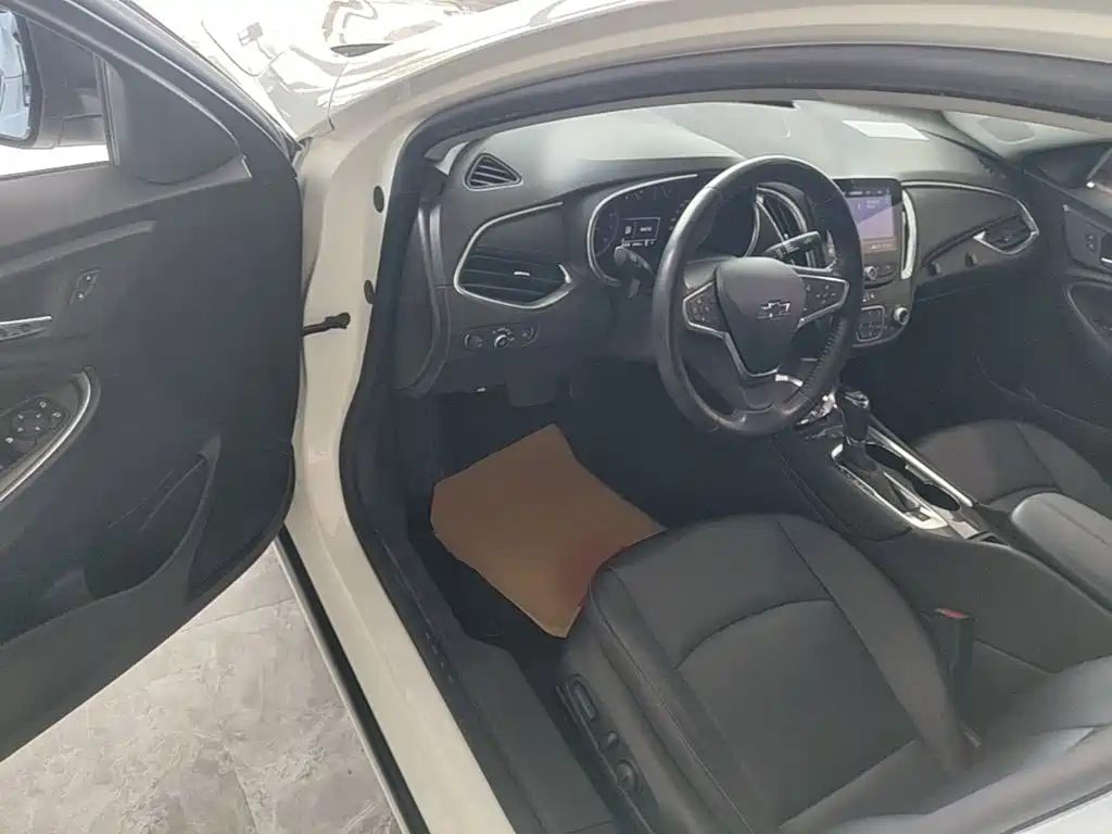Chevrolet Malibu XL — миниатюра 16