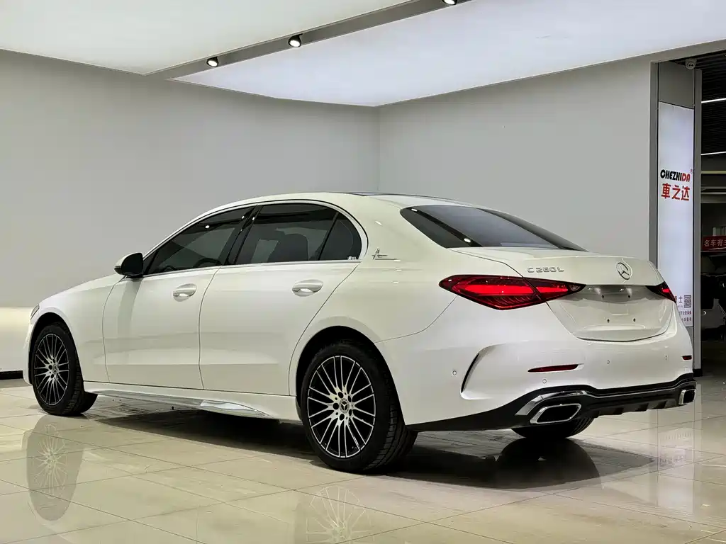Mercedes-Benz C-Class — миниатюра 18