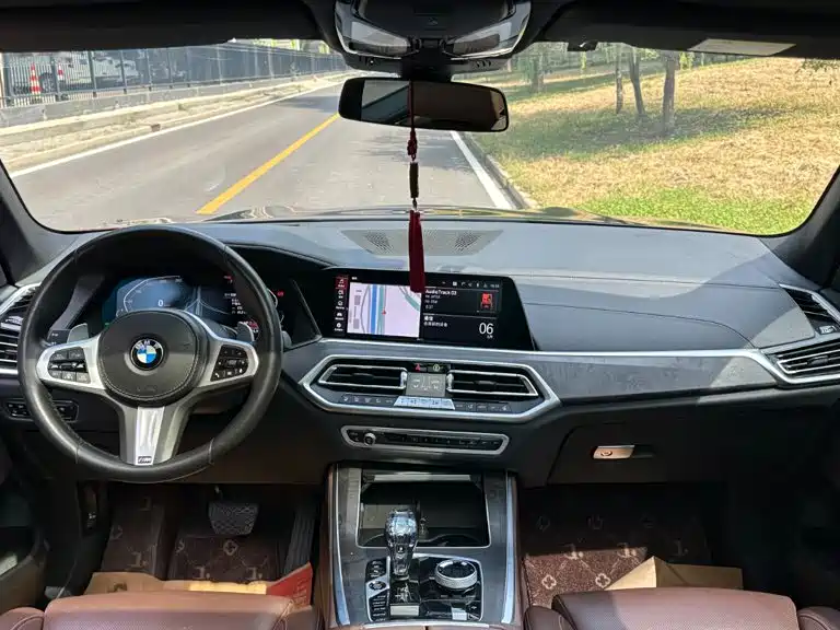 BMW X5 (Import) — миниатюра 11