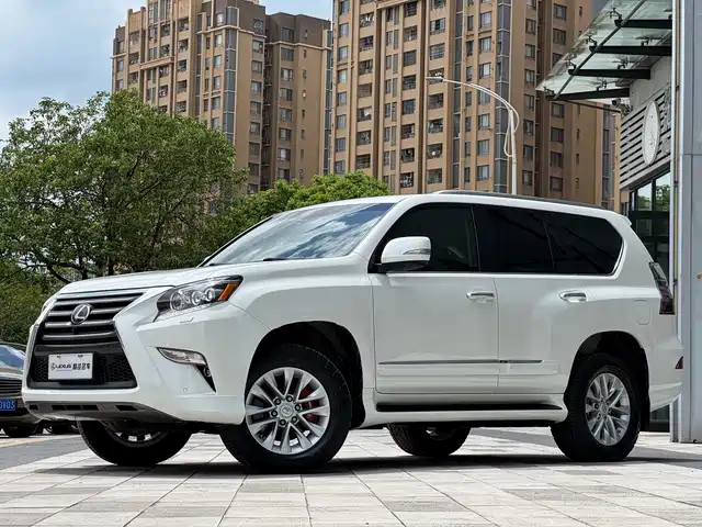 Lexus GX — фото 1