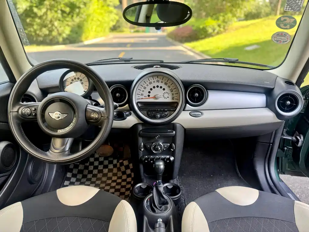 MINI Mini Clubman — миниатюра 7