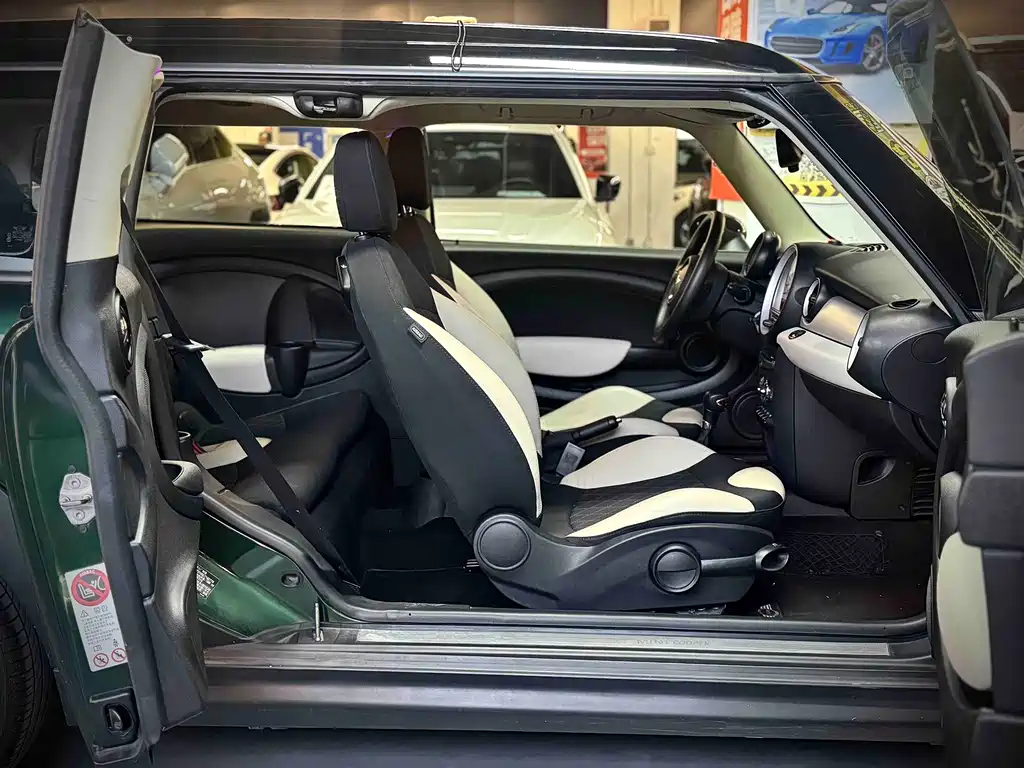 MINI Mini Clubman — миниатюра 12