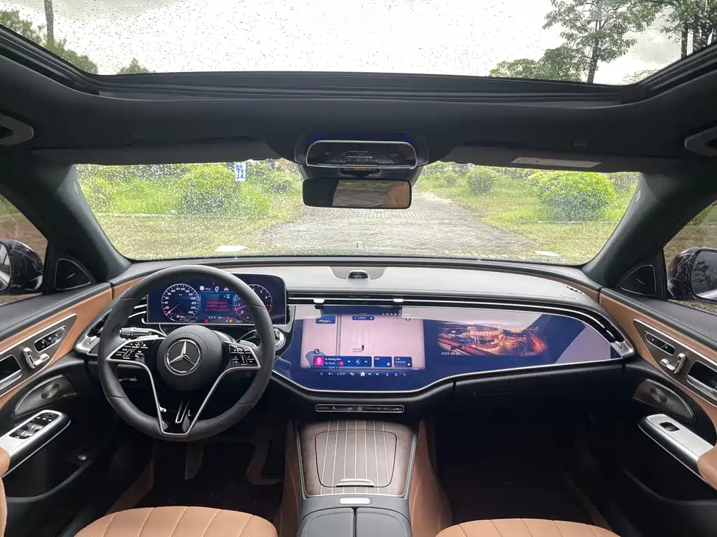 Mercedes-Benz E-Class — миниатюра 18