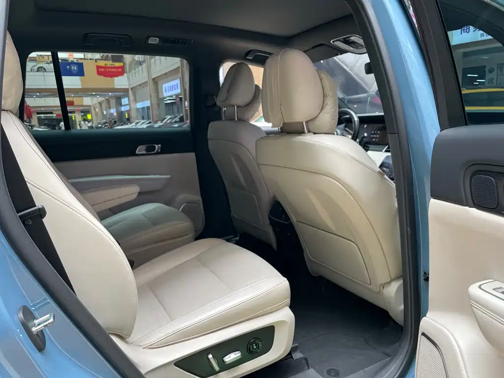 Li Auto ONE 2021 6 мест