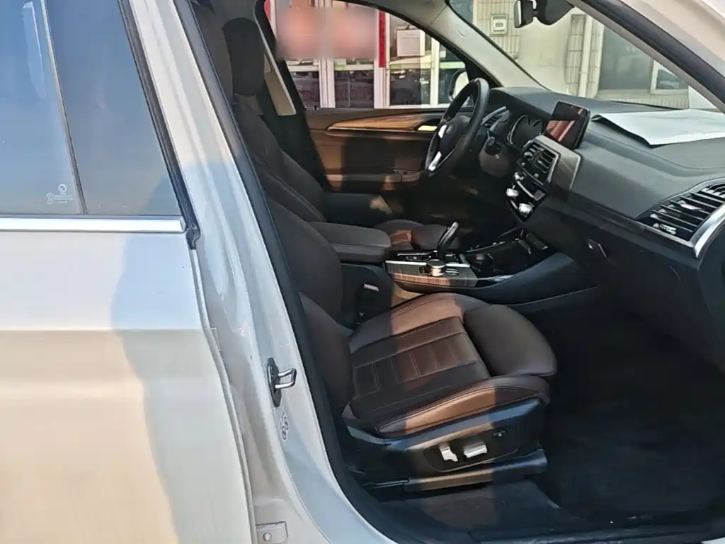 BMW X3 — миниатюра 25