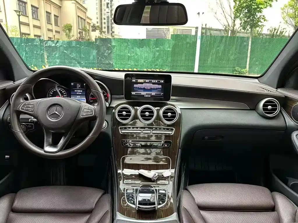 Mercedes-Benz GLC — миниатюра 5