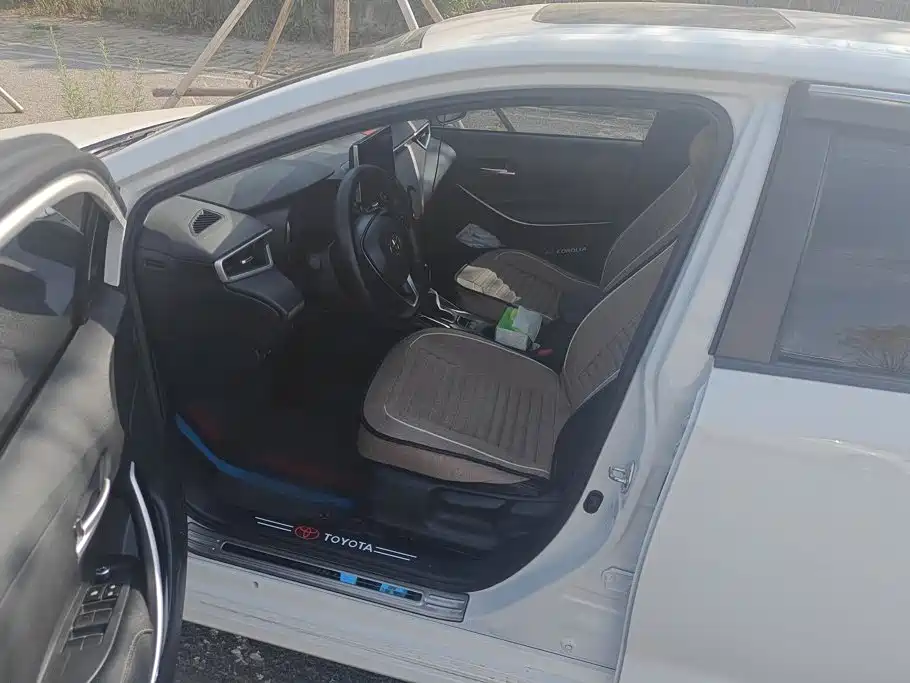 Toyota Corolla — миниатюра 9