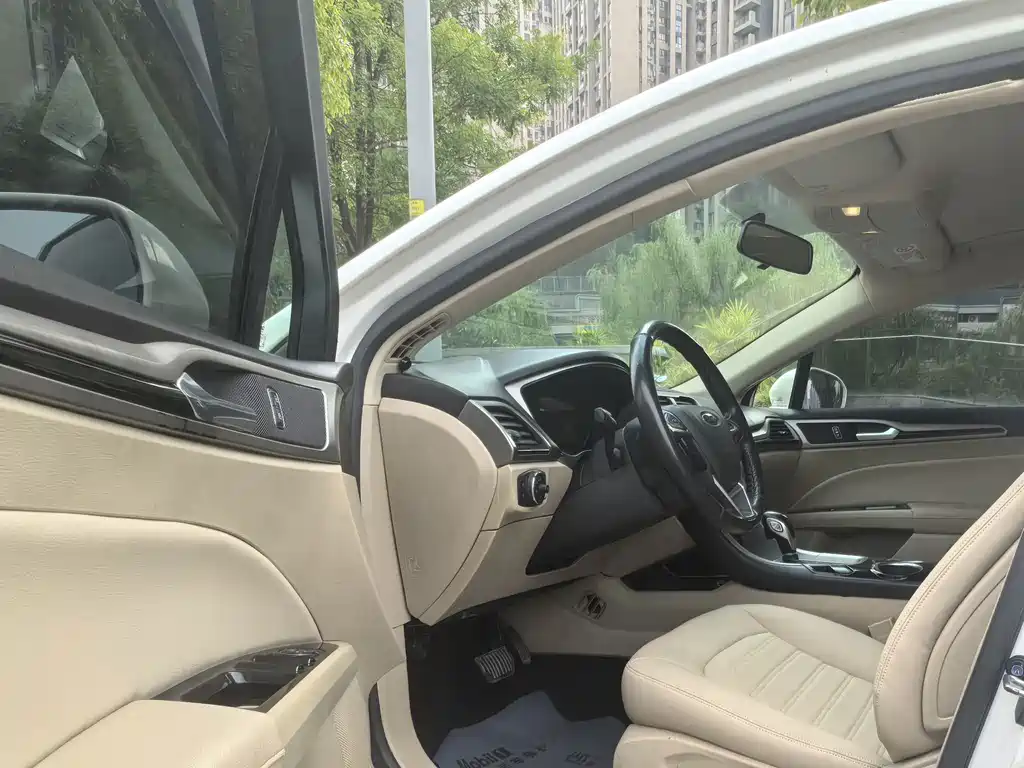 Ford Mondeo — миниатюра 5
