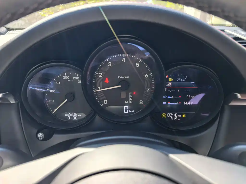 Porsche Macan — миниатюра 8