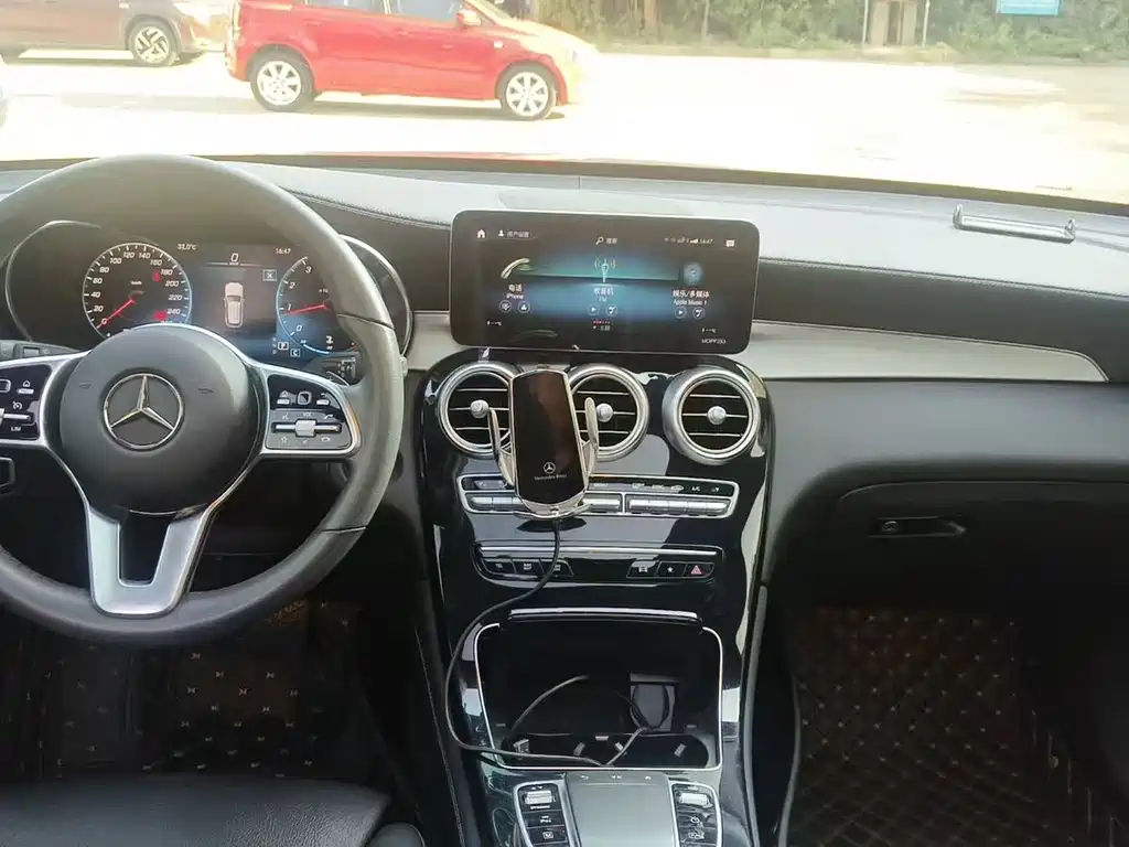 Mercedes-Benz GLC — миниатюра 4